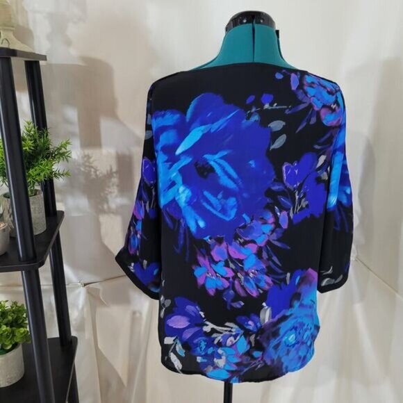 Adrianna Papell Vibrant Blue and Purple Floral Blouse - Size Medium - Picture 4 of 10